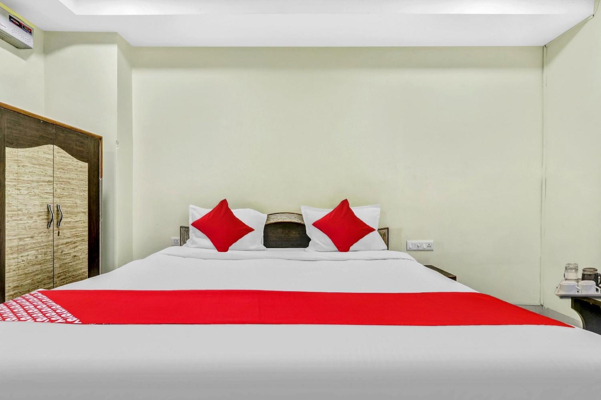 Hotel O Govind Guest House Gorakhpur Exterior foto